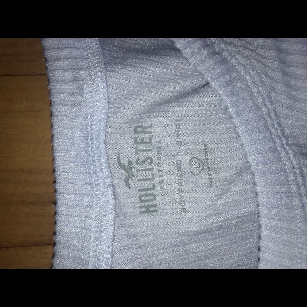Baby blue Hollister sweater. NWOT - Picture 2 of 3